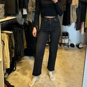 Levi’s Ribcage Ankle Straight Jean